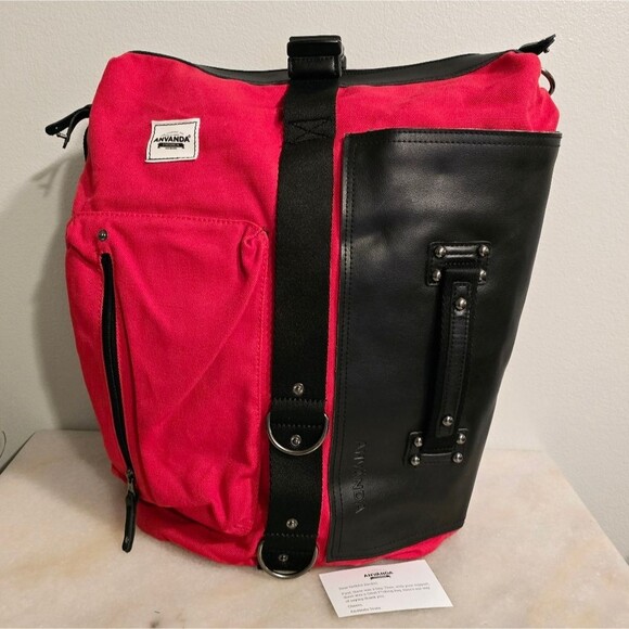 Red and Black Travel Bag with Modern Design - Picture 2 of 10